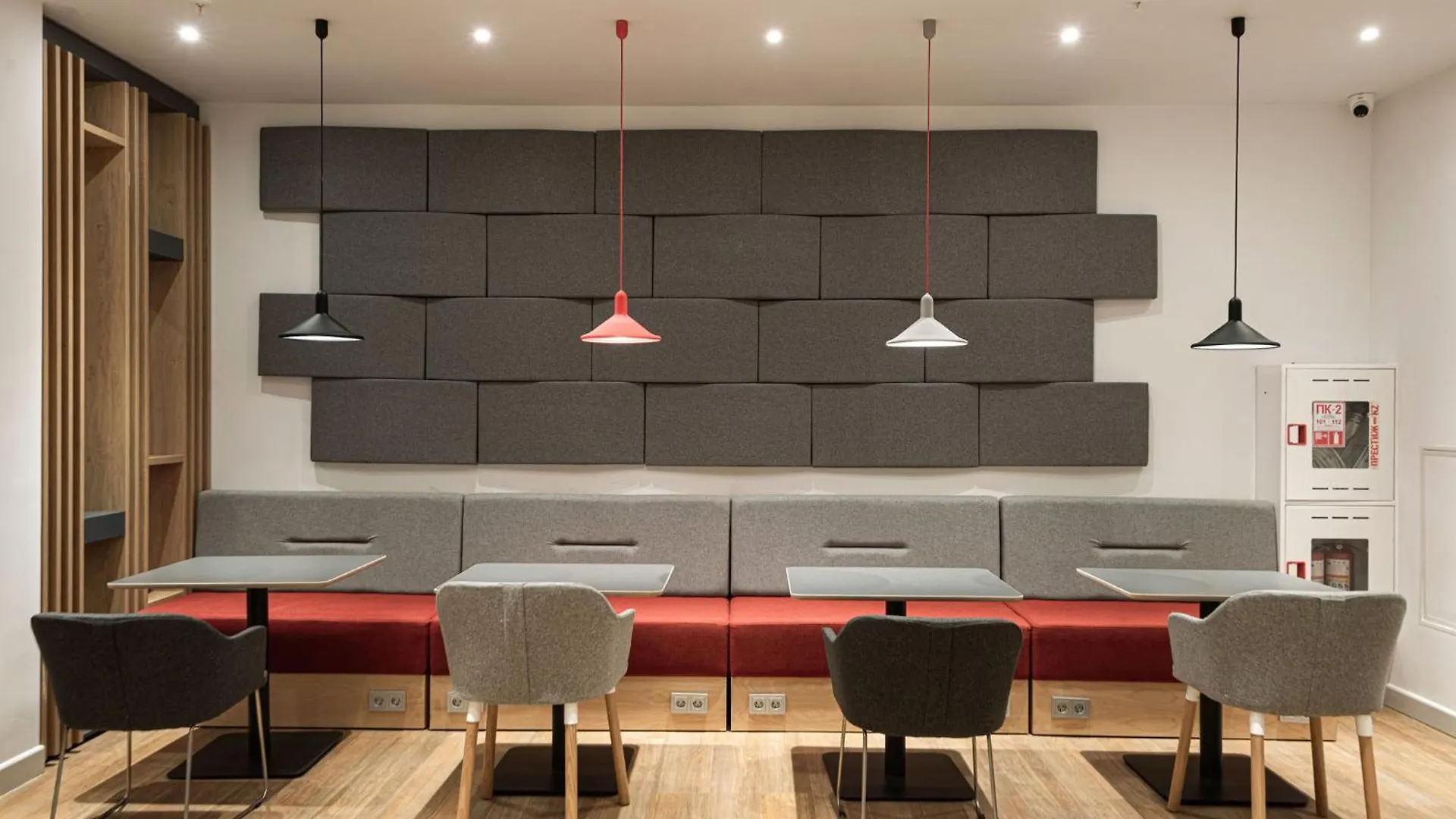 Holiday Inn Express - Astana - Turan By Ihg 3*, Астана